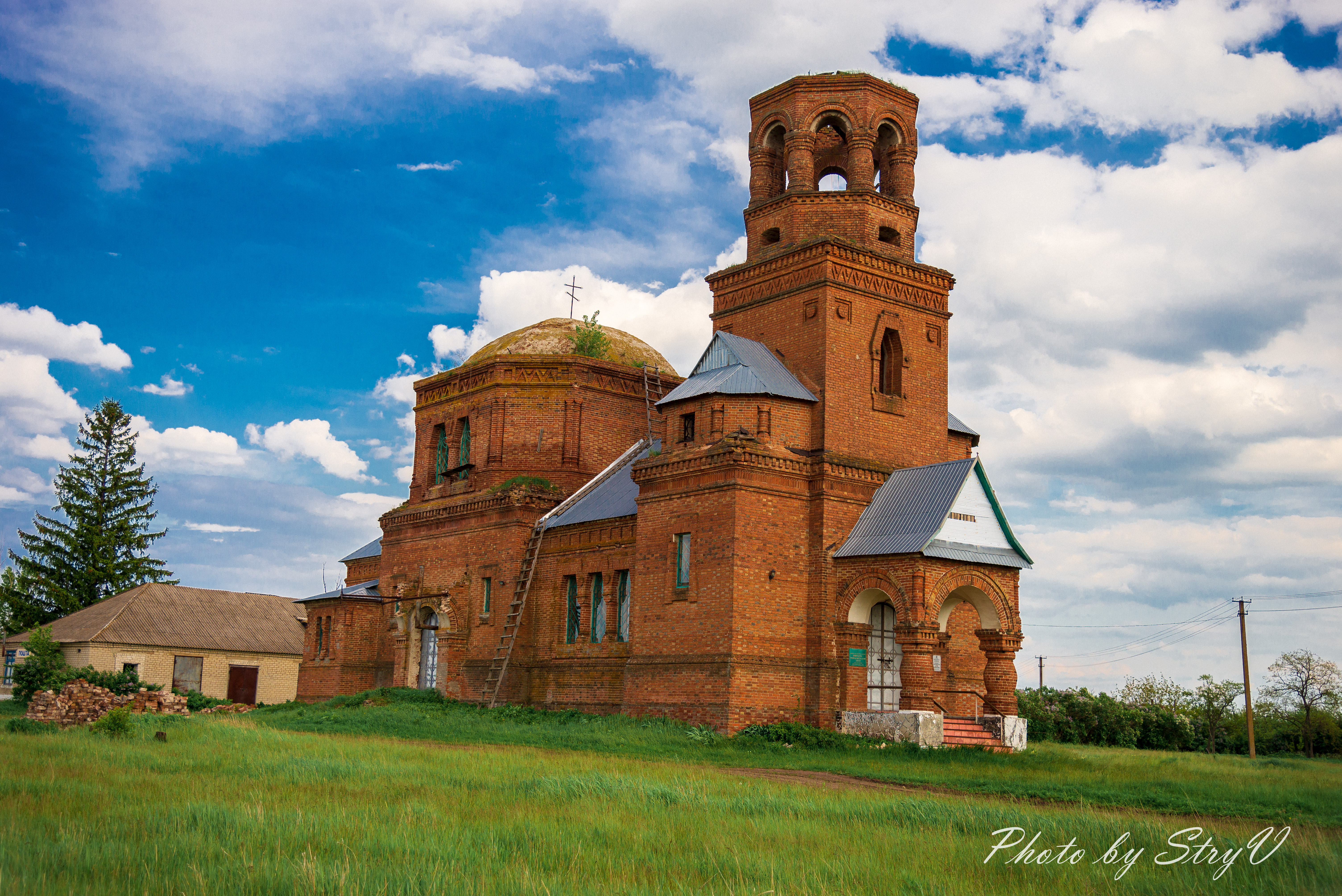 Храм Кирила та Мефодія3